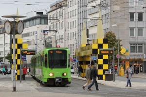 Darum geht's: Die Stadtbahnlinie 10 soll barrierefrei werden. Dazu muss in der Innenstadt umgebaut werden. <small>Foto: Dirk Hillbrecht, CC-BA-SA</small>